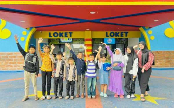 Thumbnail Berita - Grand Mercure Malang Mirama Hadirkan Keceriaan Liburan untuk 10 Anak Asuh di New Wisata Wendit