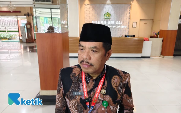 Thumbnail Berita - 2 Jemaah Haji Asal Bangkalan Meninggal Dunia di Pesawat, Jenazah Sudah Dimakamkan