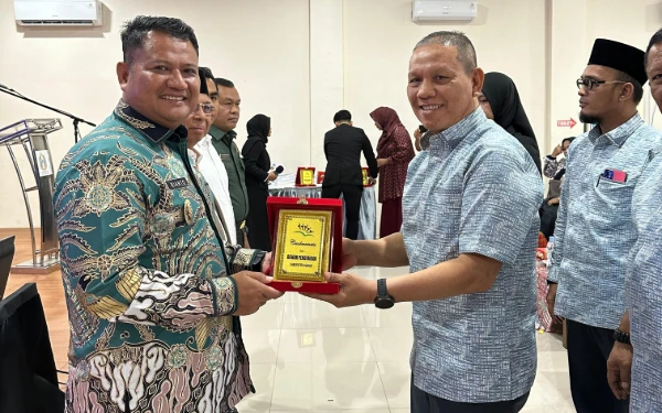 Thumbnail Berita - Wakil Bupati Asahan Rianto Hadiri Seminar Pendidikan di Universitas Asahan
