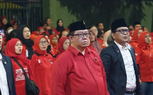 Thumbnail Berita - Plt Ketua DPC PDIP Surabaya Ajak Kader Wujudkan Ajaran Bung Karno, Harus Jadi Solusi Rakyat!