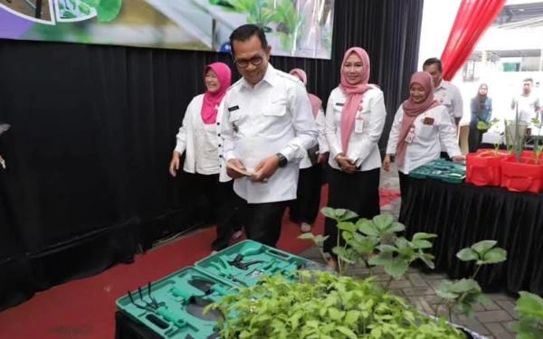 Thumbnail Berita - Jangan Biarkan Apel Punah! Cak Nur Dorong Smart Farming di Kota Batu