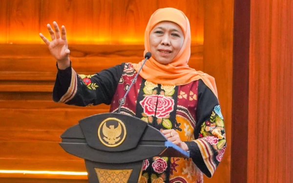 Thumbnail Berita - Jatim Raih Penghargaan Provinsi Kontributor Koperasi Besar Terbaik, Khofifah: Bukti Gotong Royong Gerakkan Ekonomi Kerakyatan
