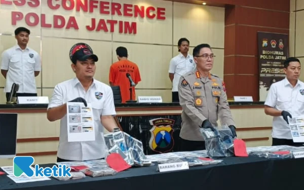 Thumbnail Berita - Buat Akun Shopee Affiliate Pakai KTP dan NPWP Orang Lain, Warga Nganjuk Ditangkap Polda Jatim