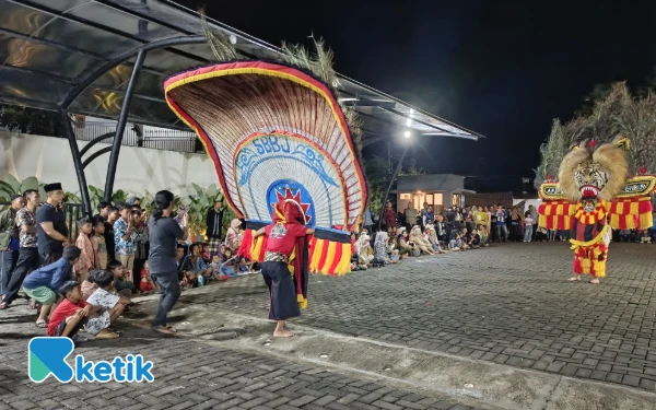 Gambar Tampilkan Reog Ponorogo untuk Hibur Warga di Jember, Cara Anggota DPRD Jatim Akhiri Bulan Bung Karno
