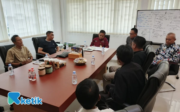 Gambar Difasilitasi Anggota Komisi A DPRD Jatim, Warga Desa Pondokrejo Curhat Soal SK Pelepasan Kawasan Hutan