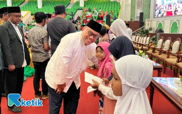 Gambar Peringatan 10 Muharram, Unisma Berbagi Kebahagiaan dengan 1.500 Anak Yatim dan Dhuafa