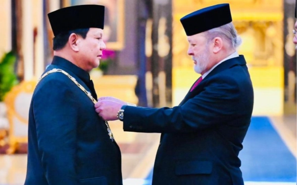 Thumbnail Berita - Presiden Prabowo Terima Tanda Kehormatan Tertinggi Kerajaan Johor