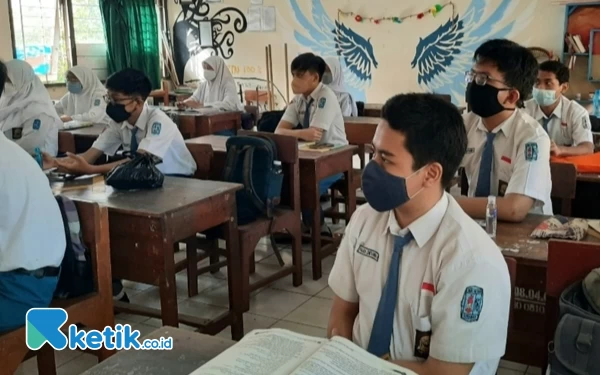 Catat! PPDB SMA/SMK 2023 Jatim Dibuka, Ini Persyaratan Setiap Jalur