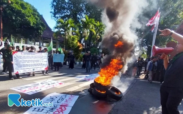 Thumbnail Berita - Bupati Subandi Ajak Mahasiswa HMI Benahi Bersama Kabupaten Sidoarjo
