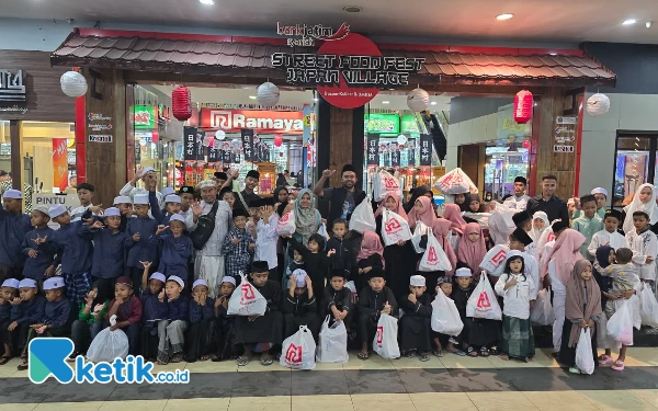 Berbagi Kebahagiaan, Cak Udin Ajak 100 Anak Yatim Belanja Baju Lebaran Gratis di Mall