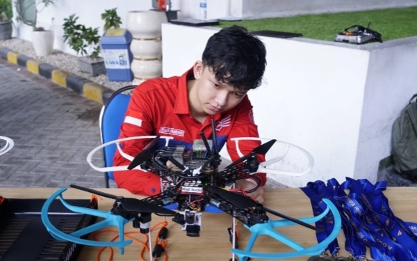 Robot Baru Diluncurkan,  Bayucaraka ITS Optimistis  Pertahankan Juara di Singapura
