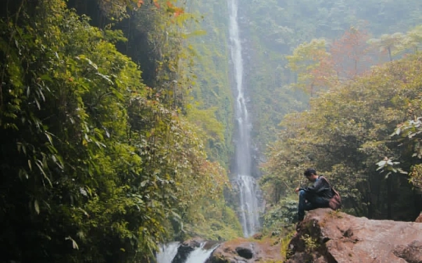 Thumbnail Berita - Coban Cinde, Pesona Wisata Air Terjun Tersembunyi di Kabupaten Malang