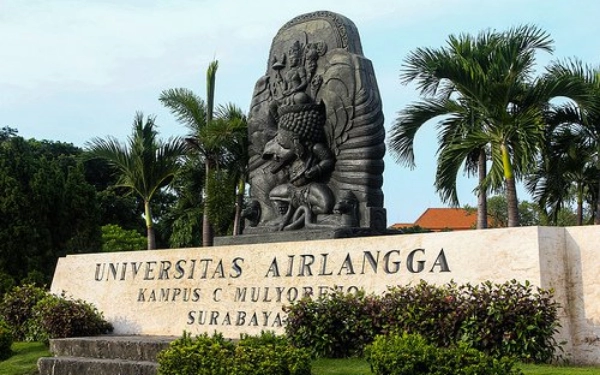 Thumbnail Berita - Mau Kuliah Di mana? Berikut 10 Besar Universitas di Surabaya