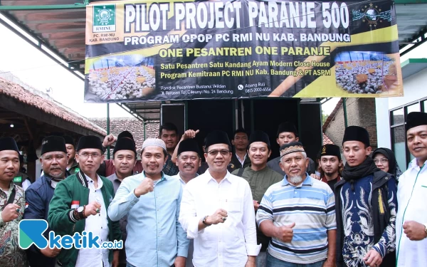Thumbnail Berita - Bupati Bandung Luncurkan Program One Pesantren One Paranje