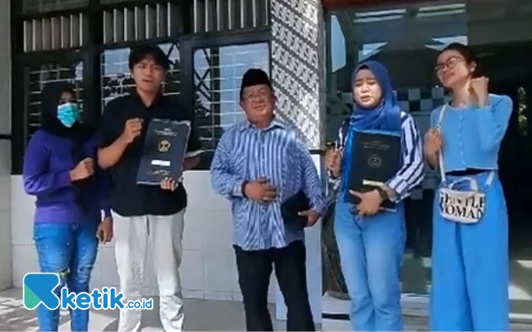 DPC Demokrat Kabupaten Malang Bantu Warga Tebus Ijazah yang Ditahan Sekolah