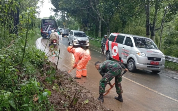 Thumbnail Berita - Selama Libur Panjang, Ada 16 Kejadian Tanah Longsor di Kabupaten Malang