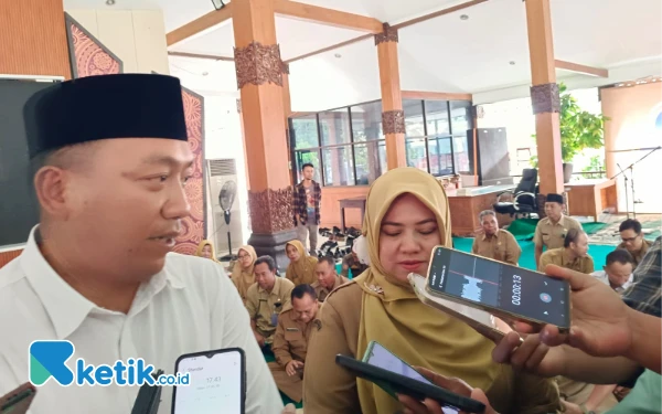 Thumbnail Berita - Bupati Situbondo: Tak Ada Praktik Jual Beli Jabatan dalam Penunjukan 45 Plt