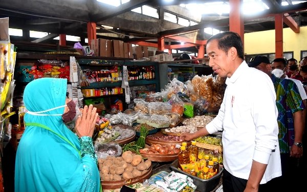 Thumbnail Berita - Jokowi Minta Kepala Daerah Harus Sering Turun ke Pasar 