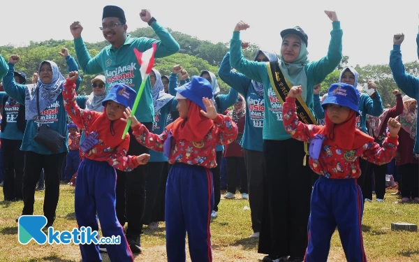 Gus Muhdlor-Ning Sasha Minta Bunda PAUD dan Guru TK di Sidoarjo Senangkan Anak-Anak selama Belajar