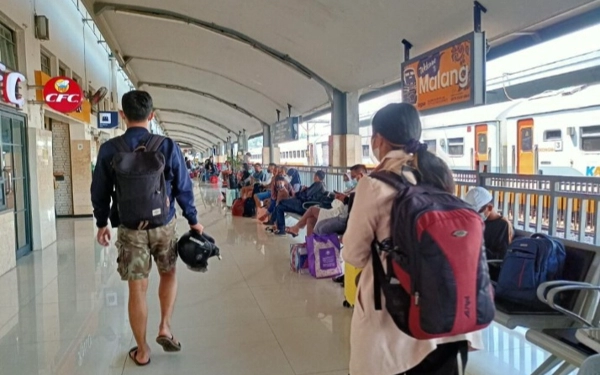 Thumbnail Berita - KAI Daop 8 Surabaya Operasikan KA Tambahan, Tiket Mudik Bisa Dipesan Sekarang