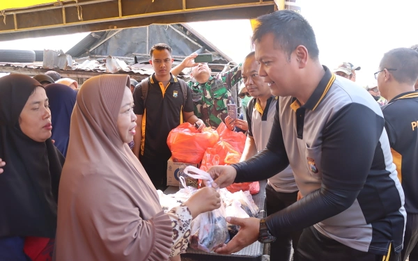 Foto Hasil panen langsung disalurkan kepada warga sekitar untuk dapat dikonsumsi. (Humas Polres Sidoarjo)