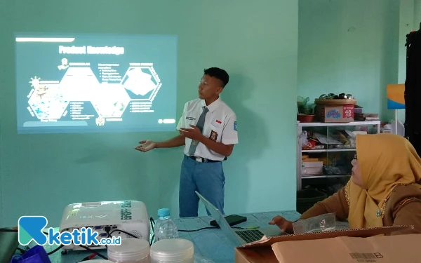 Jadi Finalis Fiksi 2024, Dua Siswa SMAN 1 Gondangwetan Terus Digembleng