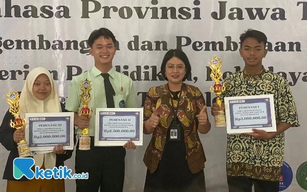 Thumbnail Berita - Asah Generasi Muda Lestarikan Bahasa Daerah, Balai Bahasa Jatim Gelar Penghargaan Krida Bahasa