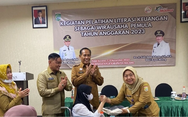 Thumbnail Berita - Penyandang Disabilitas Kabupaten Malang Dilatih Literasi Keuangan oleh Disnaker