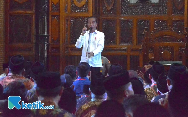 Thumbnail Berita - Cegah Sengketa Tanah Wakaf, Presiden Jokowi Serahkan Seribu Sertifikat Tempat Ibadah, Sekolah, dan Ponpes