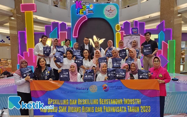 Thumbnail Berita - Perbarui Skill Guru SMK, Rotary Club Surabaya Kaliasin Berikan Pelatihan Berstandar Industri