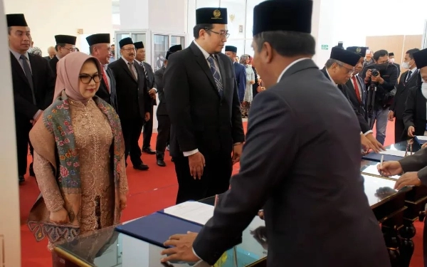 Thumbnail Resmi! Putri Wapres RI Siti Nur Azizah Ma'ruf Jabat Wakil Rektor Unesa