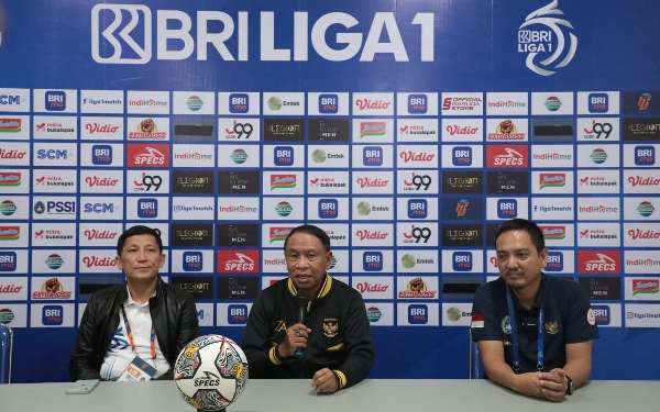 Thumbnail Berita - Menpora Amali Pantau Langsung Liga 1 di Stadion Jatidiri Semarang