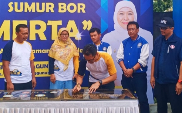 Thumbnail Berita - Pj Bupati Resmikan Sumur Bor Bantuan IKA Unair Tulungagung