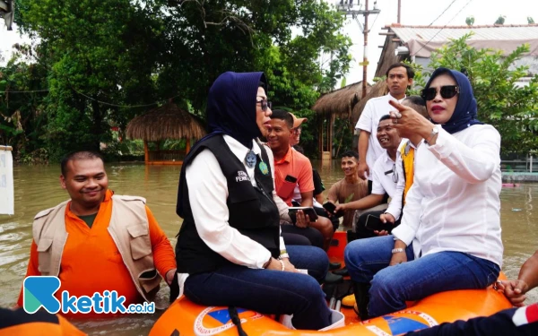 Thumbnail Berita - Wakil Bupati Sidoarjo Mimik Idayana Sidak Banjir, Minta BBWS Bantu Atasi