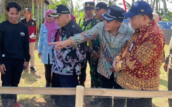 Thumbnail Berita - Angkat Potensi Lokal, Wakil Ketua DPRD Puji Program Samdesgotro yang Digagas Bupati Malang
