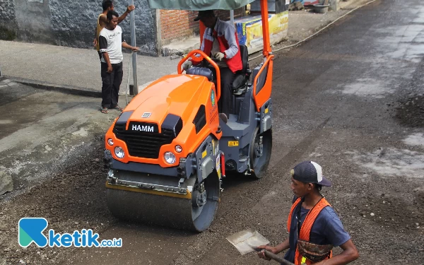 Pemkab Sidoarjo Perbaiki Jalan Rusak yang Ditanami Pisang, Gus Muhdlor Minta Jangan Hanya Tambal Sulam