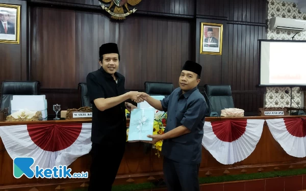 DPRD Trenggalek Paripurnakan Raperda Pertanggungjawaban Bupati untuk APBD 2022