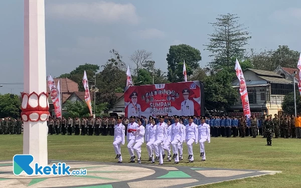 Foto Suasana upacara Sumpah Pemuda di Blitar, Sabtu (28/10/2023). (Foto: Favan Abu Ridho/Ketik.co.id)