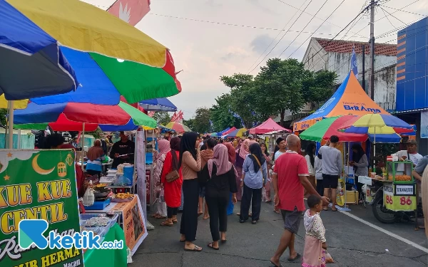 Thumbnail Berita - Festival Ramadan Situbondo Jadi Ajang Ngabuburit Masyarakat