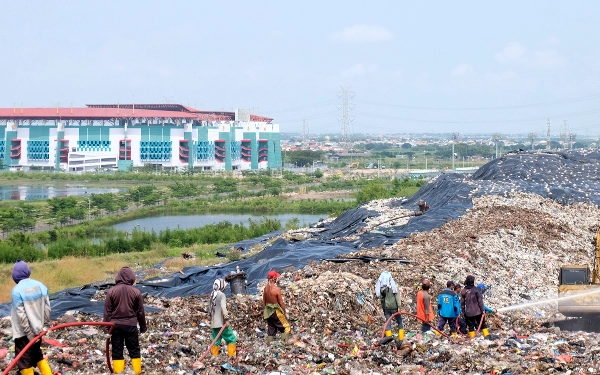 Thumbnail Berita - Volume Sampah Plastik di Surabaya Berkurang 2 Ton per Hari 