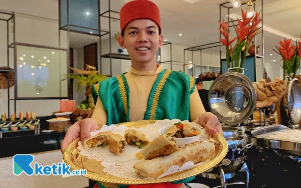 Thumbnail Berita - Chef dari Sidoarjo Sulap Olahan Ikan Bandeng Jadi Kebab