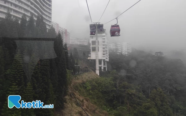 Thumbnail Berita - Libur Panjang, Lihat View Genting Highlands Naik Gondola