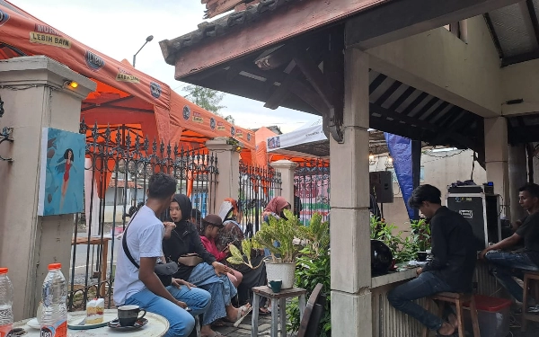 Foto Suasana saat pembukaan Bazar Ramadan Selera Nusantara di Tanggul, Jember (Foto: Fenna/ketik.co.id)