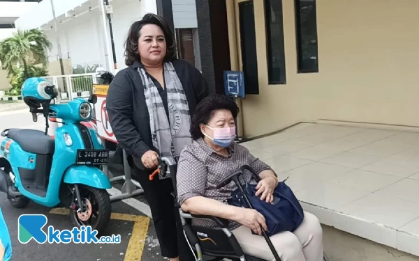 Thumbnail Pinjamkan Uang Rp 1,2 M, Nenek 82 Tahun Malah Dipolisikan