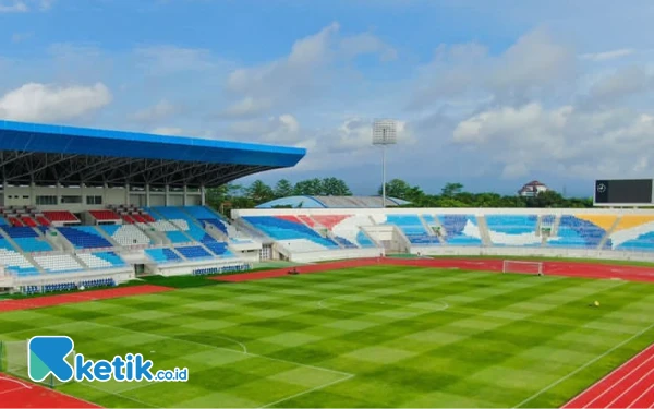 Thumbnail Berita - Jelang Stadion Kanjuruhan Perdana Digunakan, Berikut The Dream Team Arema Legend