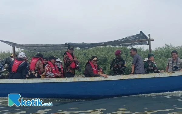 Thumbnail Berita - Plt Bupati Sidoarjo Subandi soal HGB di Laut: Kami Tunggu Arahan Gubernur dan Investigasi BPN