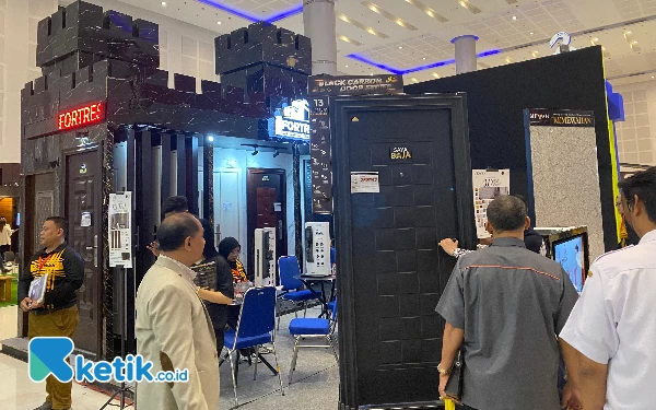 Rekomendasi Pintu Baja Kuat dan Estetik di Decorintex 2023