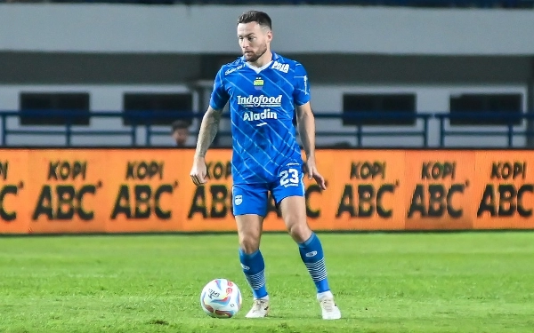 Marc Klok Ajak Pemain Persib Bangkit usai Ditinggal Luis Milla