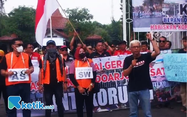 Di Sidoarjo, Demonstran Antikorupsi Bertanya: Mengapa Masuk Sidoarjo, KPK kok Jadi Lembek