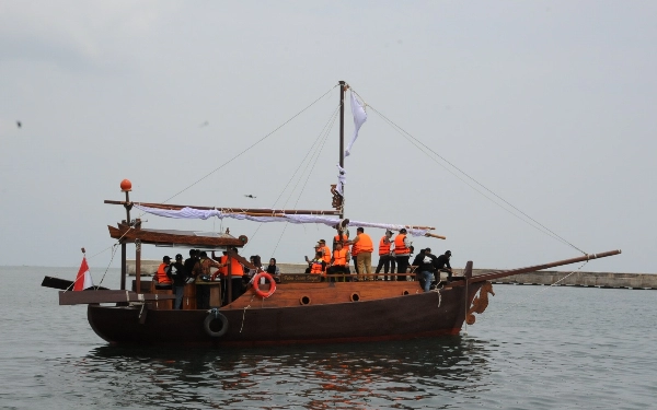 Kapal Tradisional Karya PPNS dan SMKN 3 Sidoarjo Resmi Diluncurkan